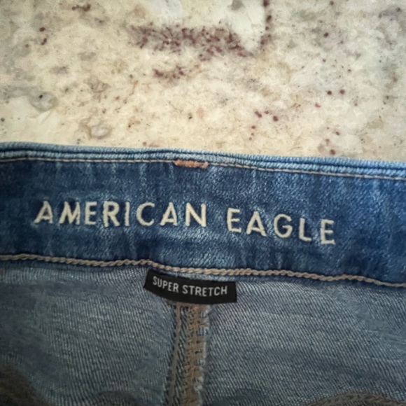 American Eagle Women’s Shorts - Picture 3 of 4